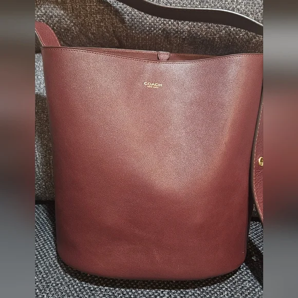 Coach Merlot Burgundy Bleeker Bucket Leather Shoulder Bag - Picture 2 of 14